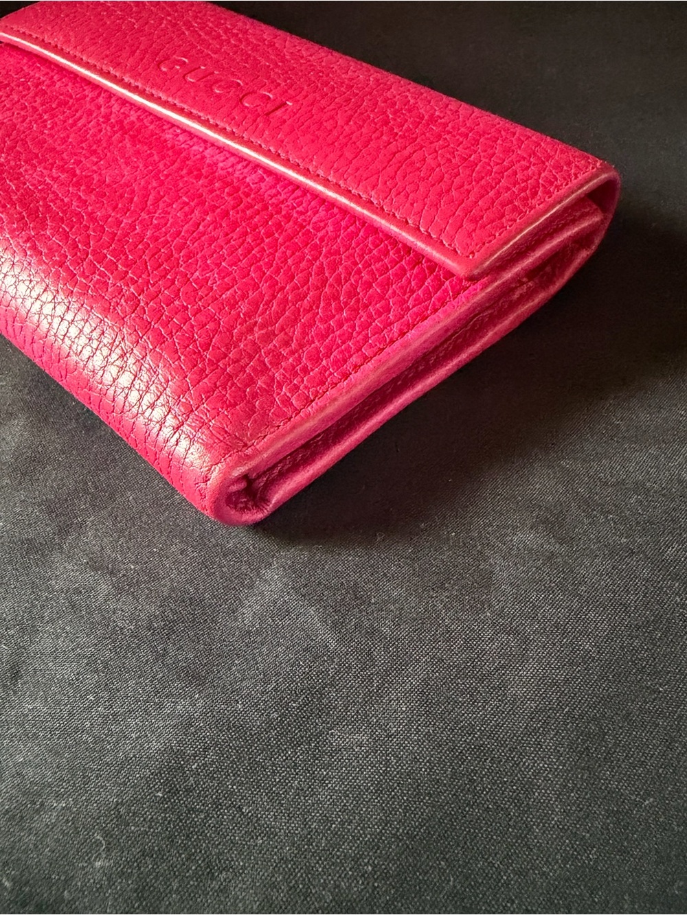 Gucci Trifold Leather Wallet - Picture 9 of 15